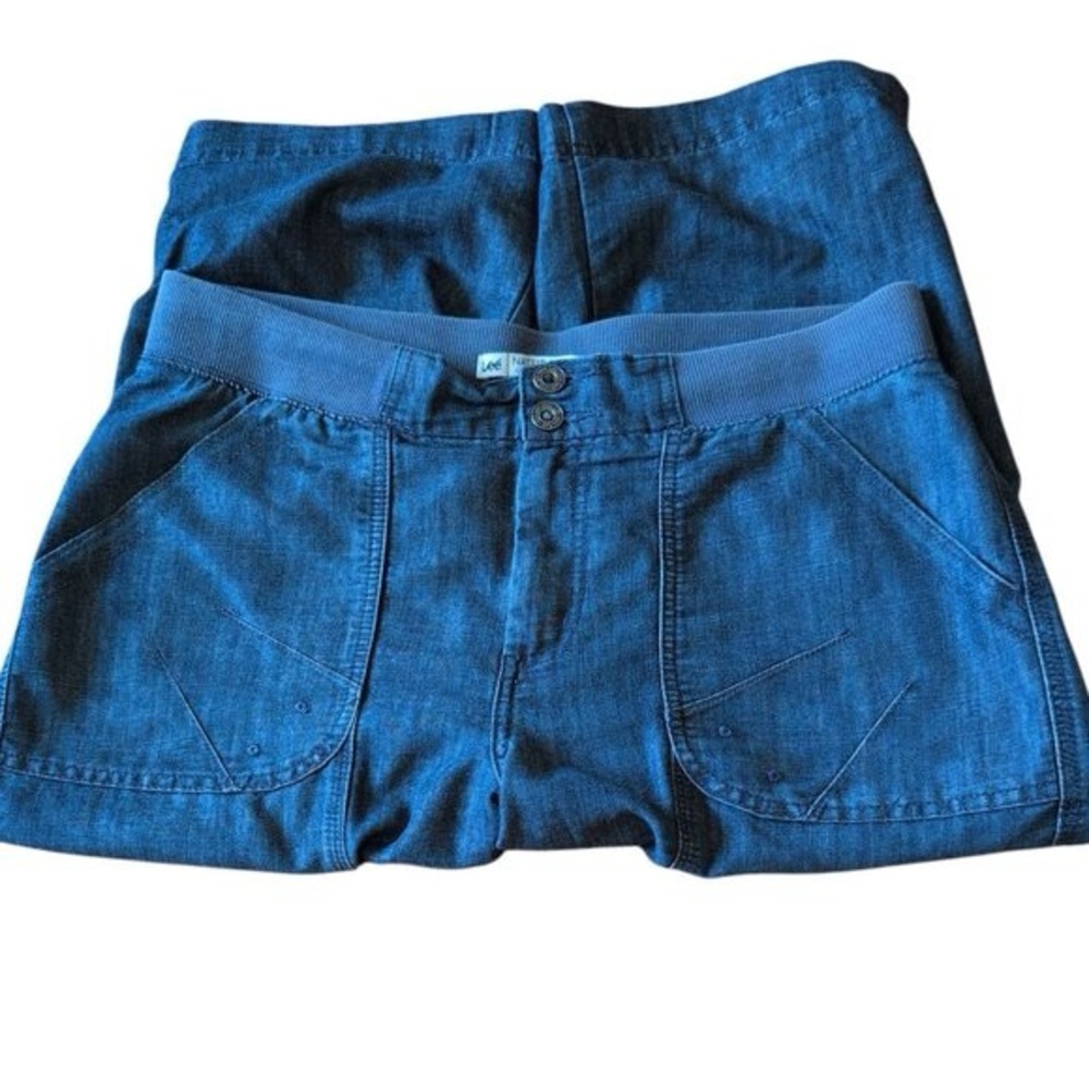 Lee Capri Natural Fit Just Below the waist Demin Cropped Cargo Straight Legs - Picture 2 of 9